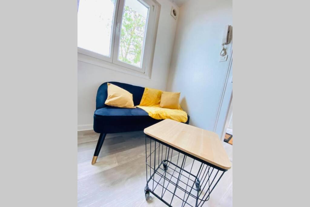Appartement Cosy Avec Jardin Chaleureux Laon Ngoại thất bức ảnh